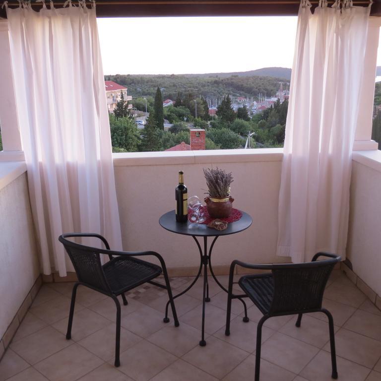 Apartmani Rita Милна Экстерьер фото