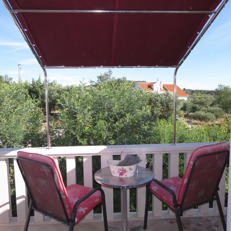 Apartmani Rita Милна Экстерьер фото